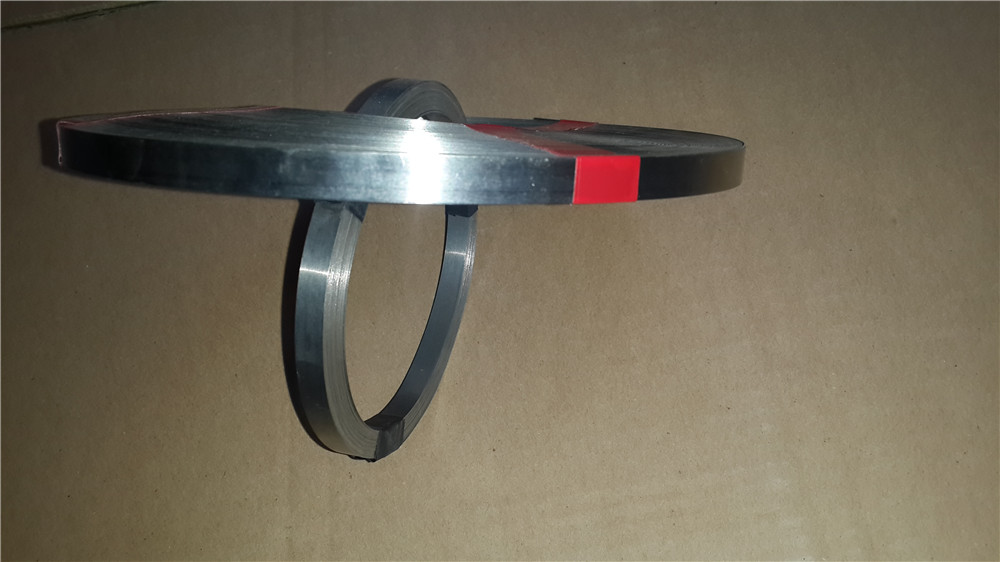 Sealing machine heating ribbon